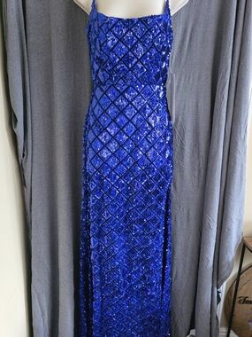 Women’s Royal Blue Sequin Prom/Evening Dress